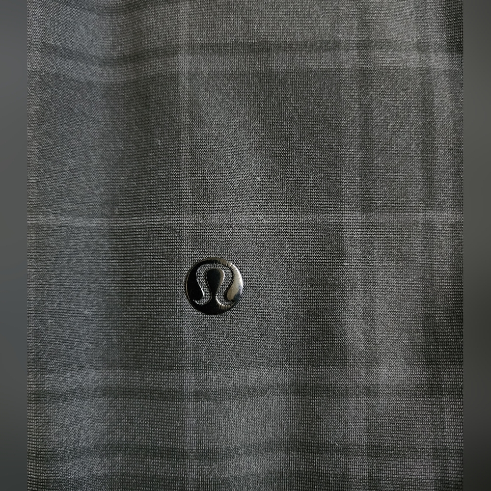 Lululemon Black/Grey Plaid ABC Chino Shorts Men's 32 - Picture 7 of 7